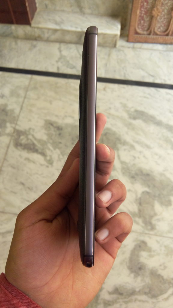 Asus Zenfone Zoom Design